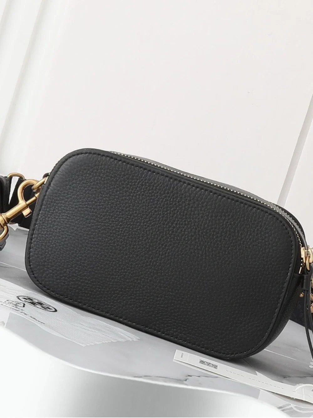 Tory Burch compact pebbled